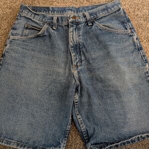 Wrangler Men's Classic Blue Jean Shorts Size 32 EUC